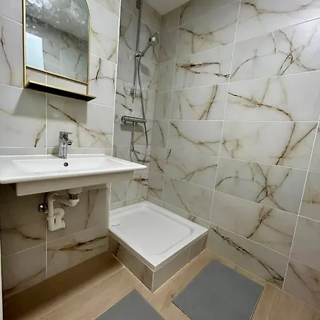 Stayroom I 